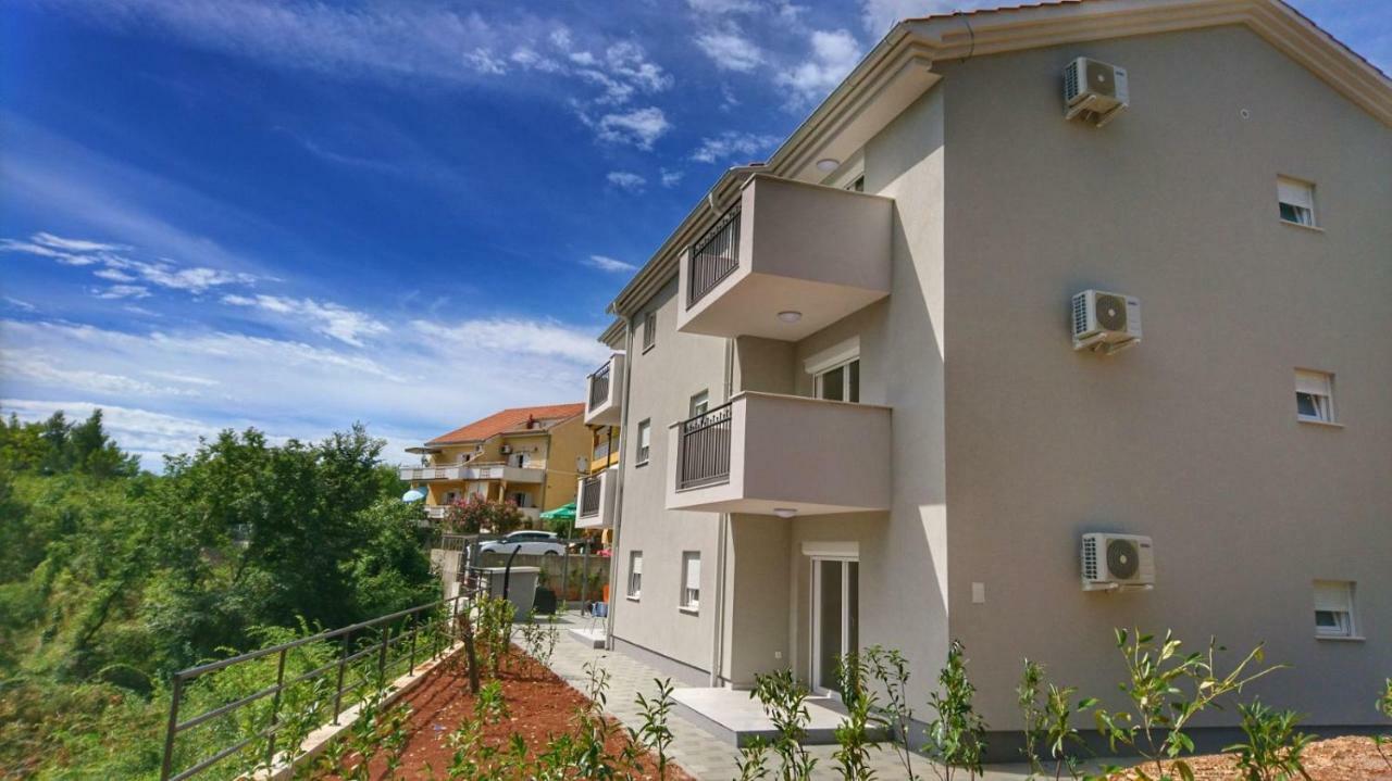 Apartments Ibis Čižići Exterior foto